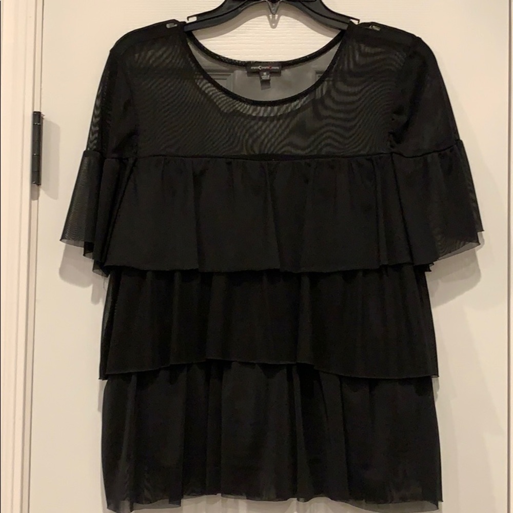 Black short-sleeve top